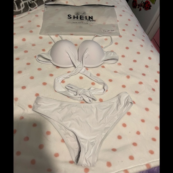 SHEIN white bikini - Picture 5 of 5